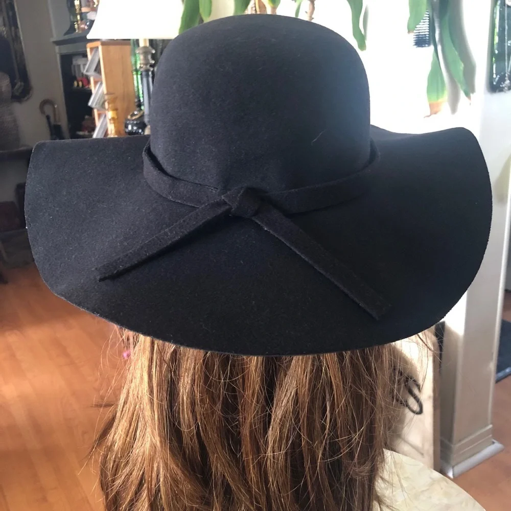 Vintage Black Wide Brim Hat - Picture 7 of 9